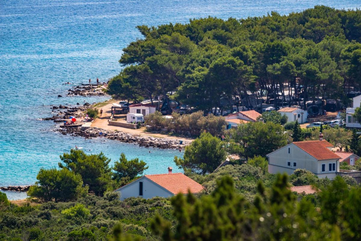 Caravan Near The Sea 2 Ugljan Dış mekan fotoğraf